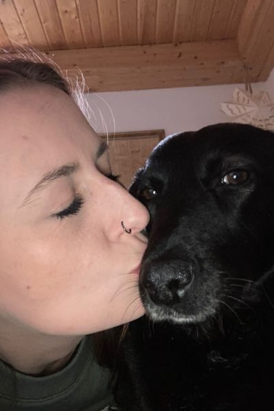 tierschutz-hund-adoptiert-zuhause-gefunden-audrey-hunderettung-europa